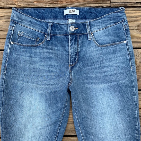 Vintage America | Wonderland Capris Ruffle Jeans 6 - Picture 4 of 9